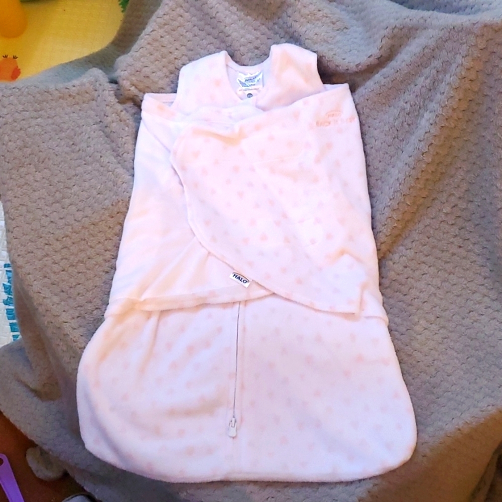 Halo fleece swaddle